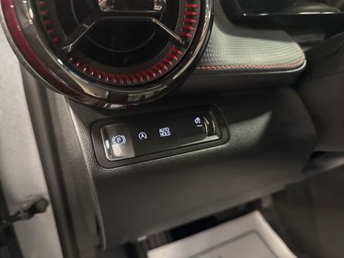 Used 2025 Chevrolet Equinox RS image 11