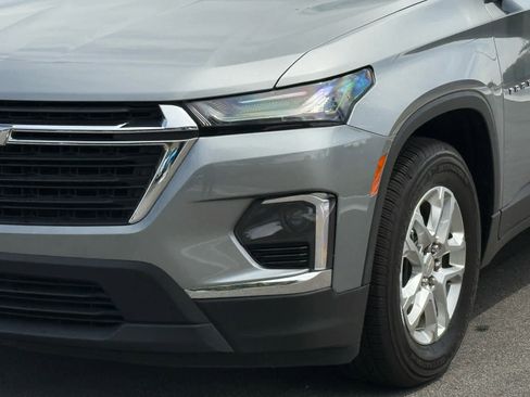 Used 2023 Chevrolet Traverse LS w/ Safety Package FWD image 10