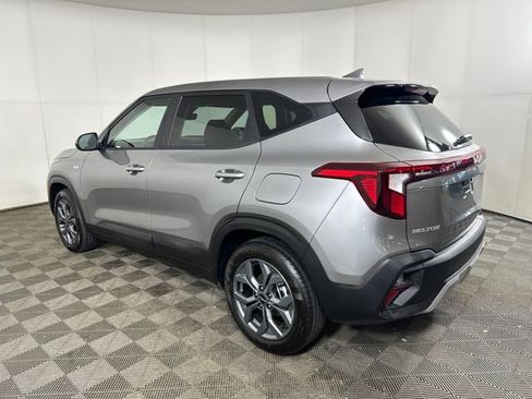 Used 2026 Kia Seltos LX image 12