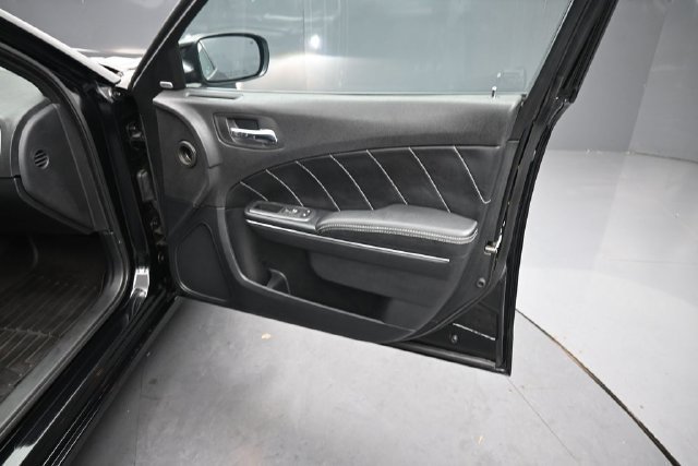 Used 2013 Dodge Charger R/T RWD image 34