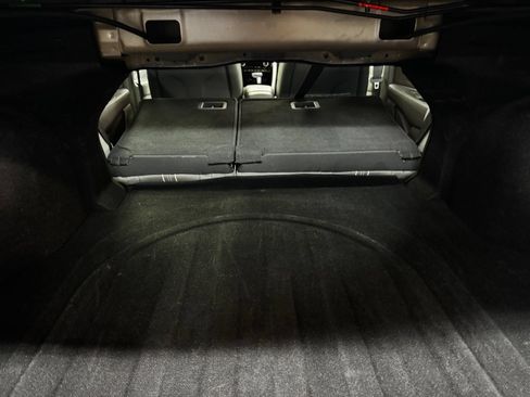Used 2025 Hyundai Elantra SEL FWD image 37