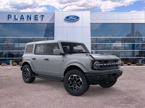 New 2026 Ford Bronco Outer Banks AWD/4WD image 9