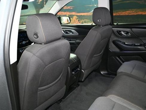 Used 2021 Chevrolet Traverse LS FWD image 44