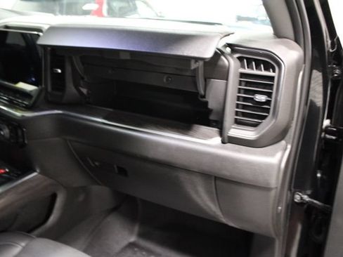 Used 2024 Chevrolet Silverado 2500 LTZ w/ LTZ Convenience Package AWD/4WD image 29