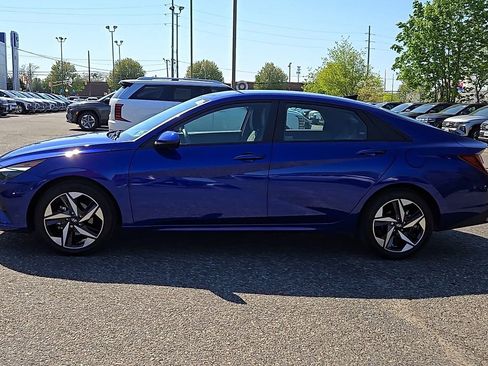 Certified 2023 Hyundai Elantra SEL w/ Convenience Package image 5