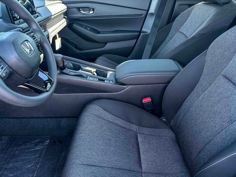 New 2025 Honda Accord SE image 10