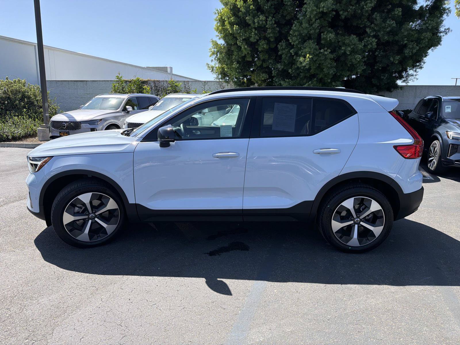 Used 2026 Volvo XC40 B5 Plus w/ Protection Package Premier AWD/4WD image 8