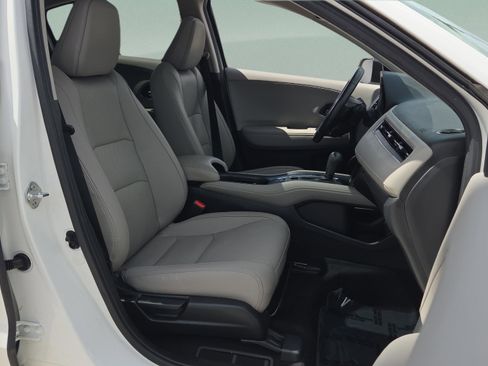 Used 2022 Honda HR-V EX-L image 18