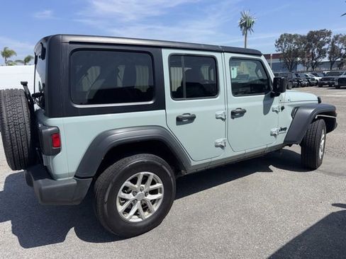 Used 2023 Jeep Wrangler Sport S image 4
