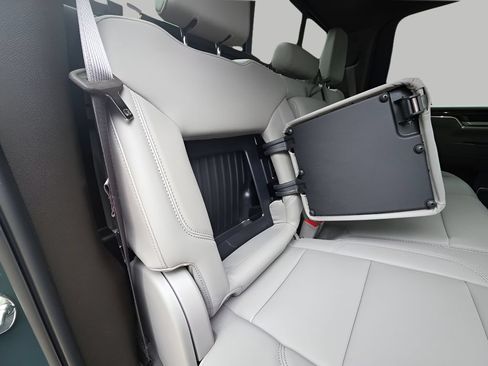 New 2026 Chevrolet Silverado 2500 LT w/ Texas Edition AWD/4WD image 8