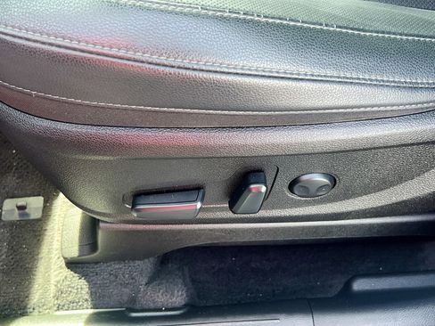 Used 2023 Kia Telluride EX w/ EX Captain's Chair Package FWD image 20