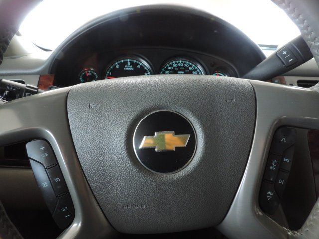 Used 2014 Chevrolet Tahoe LT w/ Luxury Package RWD image 28
