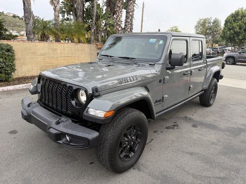 Used 2021 Jeep Gladiator Willys image 3
