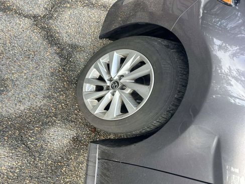 Used 2023 Toyota Camry LE image 17