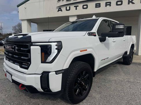 Used 2024 GMC Sierra 2500 AT4 w/ AT4 Premium Plus Package AWD/4WD image 38