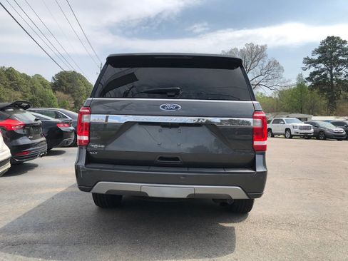 Used 2019 Ford Expedition XLT w/ Equipment Group 202A image 4