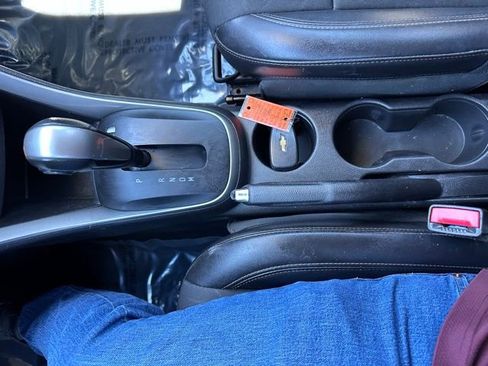 Used 2021 Chevrolet Trax LT w/ Sport Edition image 18