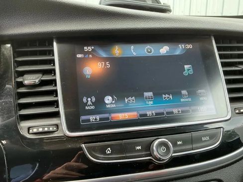 Used 2019 Buick Encore Essence image 29