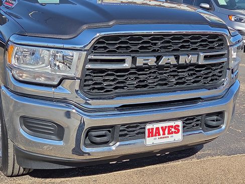 Used 2024 RAM 2500 Tradesman w/ Chrome Appearance Group image 6