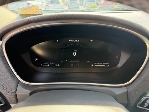 Used 2019 Lincoln Nautilus Reserve w/ Ultimate Package AWD/4WD image 18