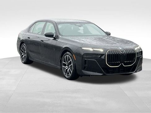 New 2026 BMW 740i xDrive w/ Premium Package AWD/4WD image 1