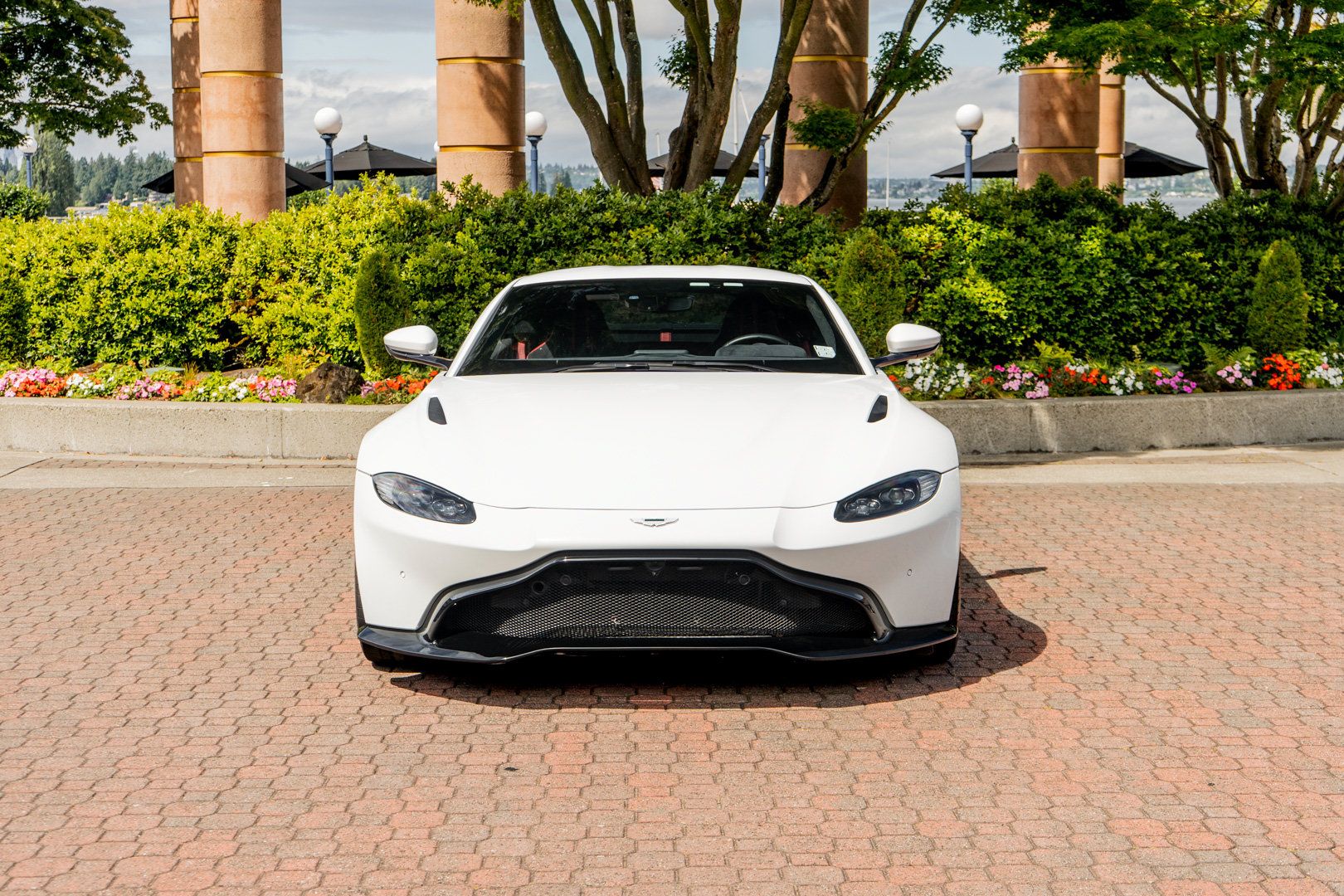 Used 2020 Aston Martin V8 Vantage Coupe RWD image 7