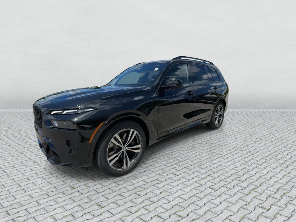 Used 2027 BMW X7 xDrive40i w/ M Sport Package AWD/4WD image 4