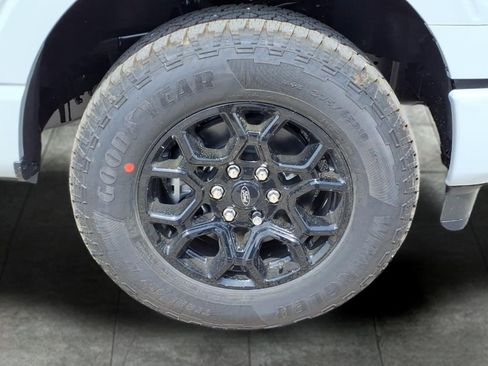New 2026 Ford F150 XLT w/ Equipment Group 302A MID AWD/4WD image 4