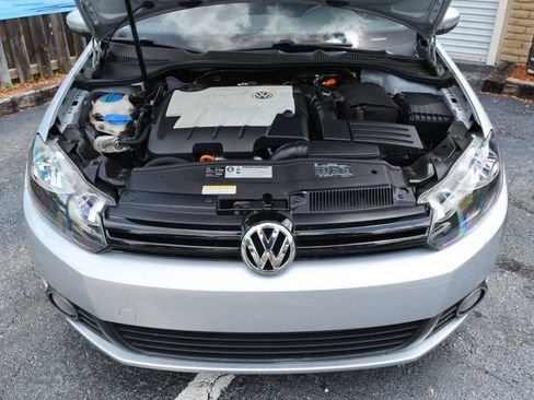 Used 2011 Volkswagen Golf TDI FWD image 27