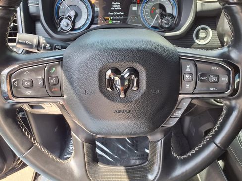 Used 2022 RAM 1500 Limited AWD/4WD image 9