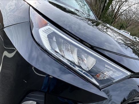 Certified 2021 Toyota RAV4 XLE w/ Convenience Package image 26