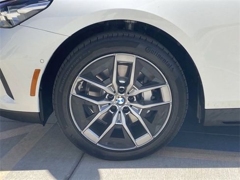 New 2026 BMW 530i w/ Premium Package image 10