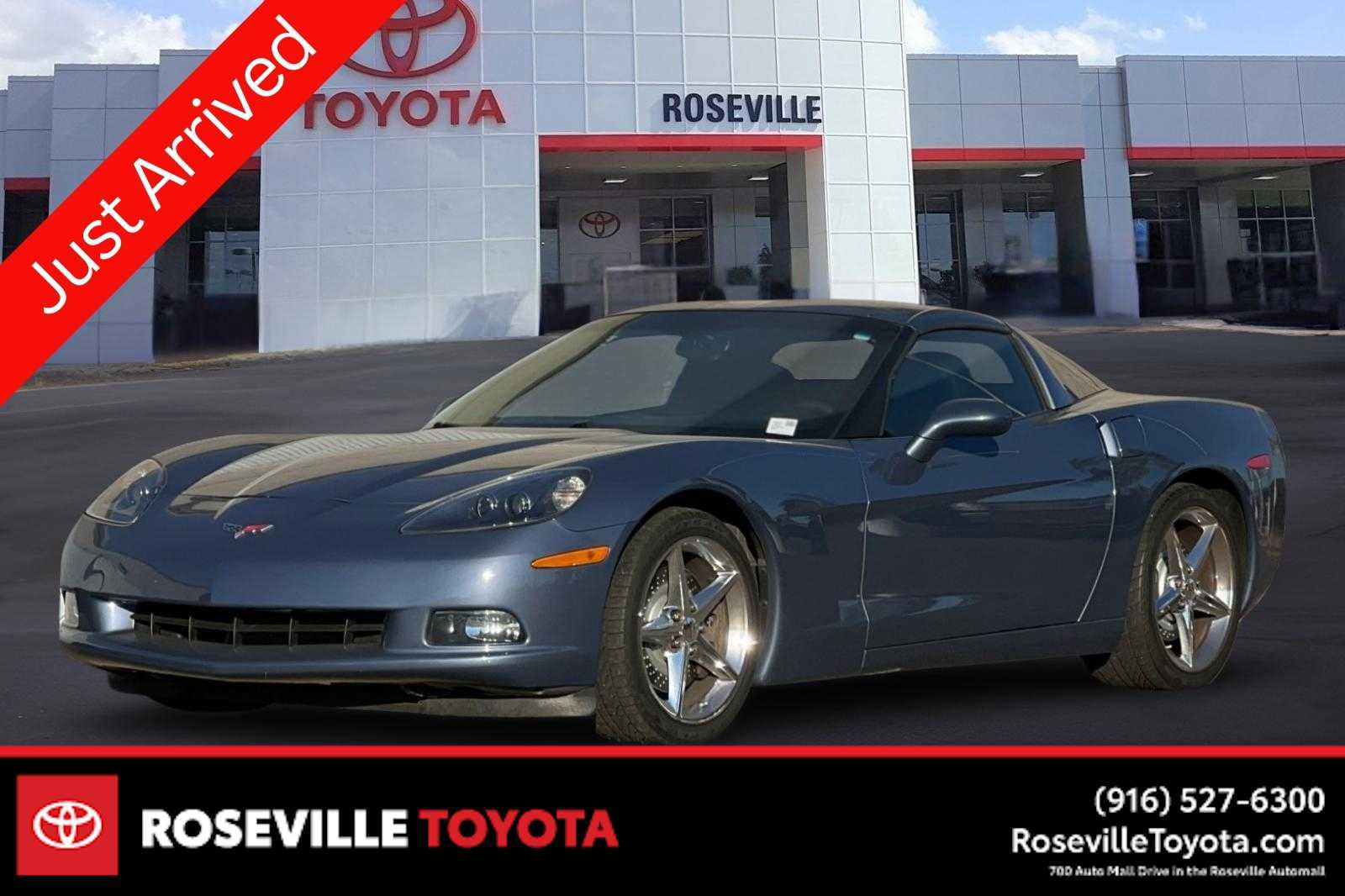 Used 2011 Chevrolet Corvette Coupe w/ Preferred Equipment Group RWD image 1