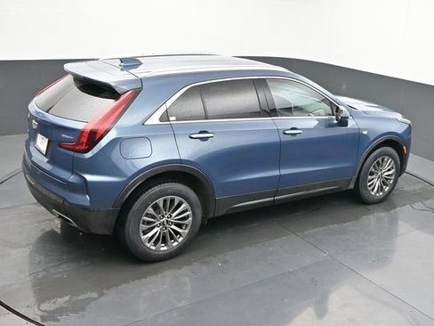 Used 2025 Cadillac XT4 Premium Luxury image 41