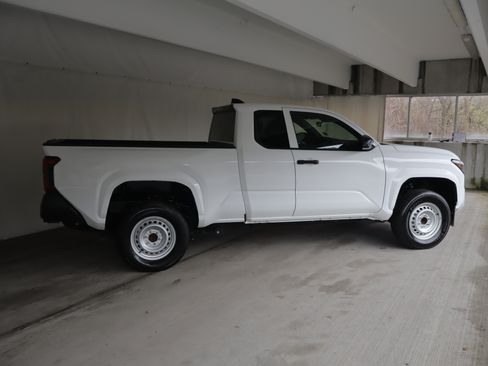 Used 2025 Toyota Tacoma SR w/ SR Upgrade Package RWD image 3