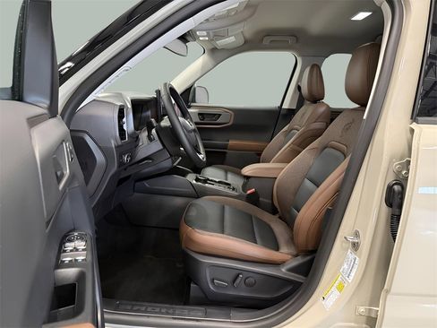 Used 2025 Ford Bronco Sport Outer Banks w/ Outer Banks Tech Package+ image 21