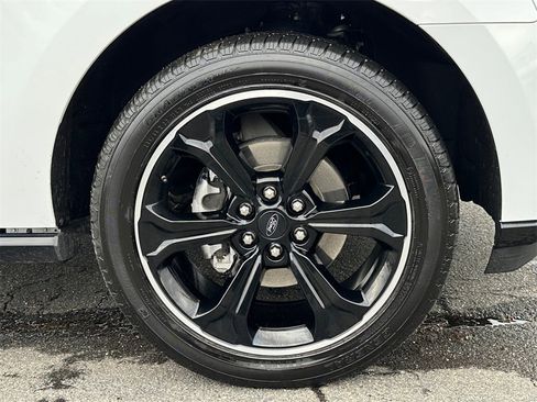 Used 2023 Ford Expedition Limited image 34