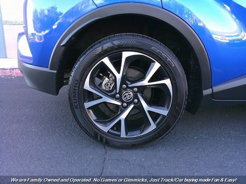 Used 2020 Toyota C-HR XLE image 44