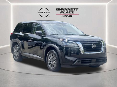 Used 2024 Nissan Pathfinder S FWD image 26