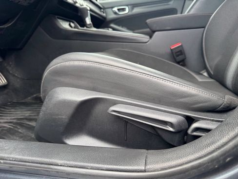 Used 2025 Honda Civic Sport image 17