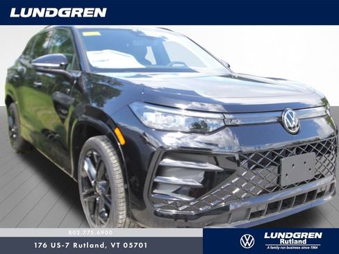 New 2026 Volkswagen Tiguan SE R-Line AWD/4WD image 1