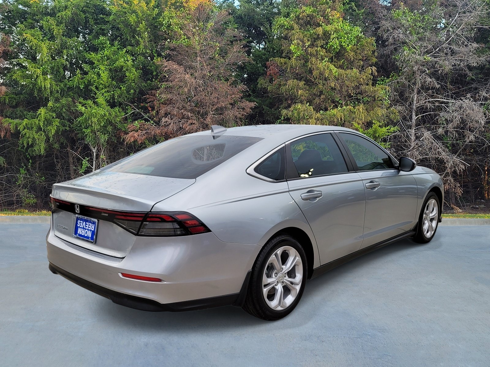Used 2025 Honda Accord LX image 17