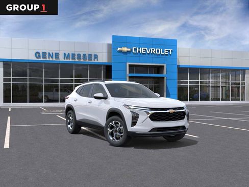 New 2026 Chevrolet Trax LT FWD image 1