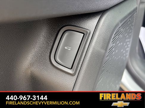 New 2026 Chevrolet Equinox LT w/ Convenience Package II image 11