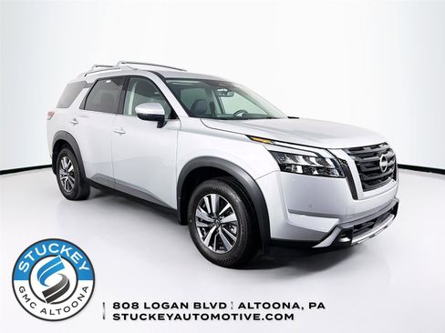 Used 2025 Nissan Pathfinder SL w/ Cargo Package AWD/4WD image 1