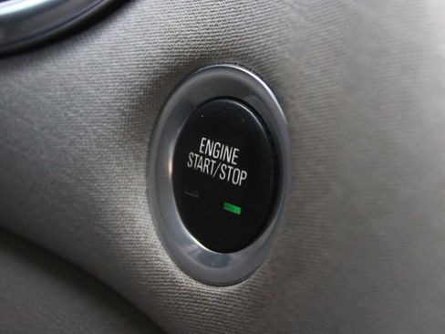 Used 2021 Chevrolet Malibu LT FWD image 31