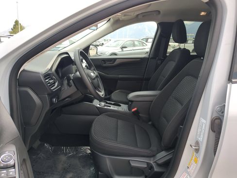 Used 2025 Ford Escape Active AWD/4WD image 14