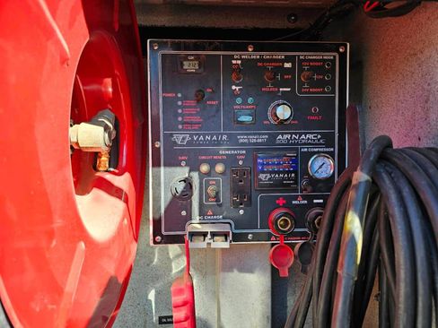 Used 2018 Ford F550 4x4 Regular Cab Super Duty image 13