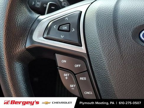 Used 2020 Ford Fusion SE AWD/4WD image 25