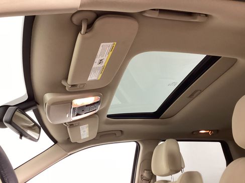 Used 2014 Jeep Grand Cherokee Laredo w/ Security & Convenience Group image 31